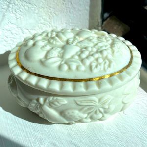 1998 Trinket Box by Lenox in Ivory with Gold